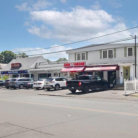 Couples And Beach Lovers Meet Your Needs In One Location Marblehead Exterior foto