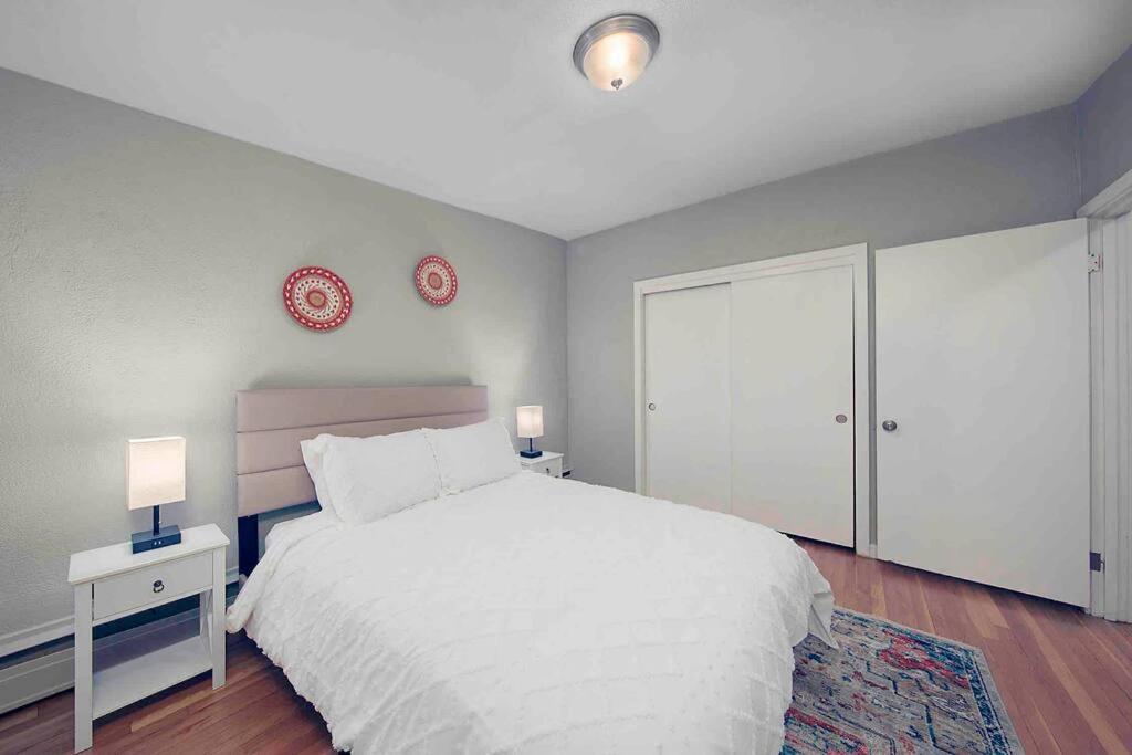 Couples And Beach Lovers Meet Your Needs In One Location Marblehead Exterior foto