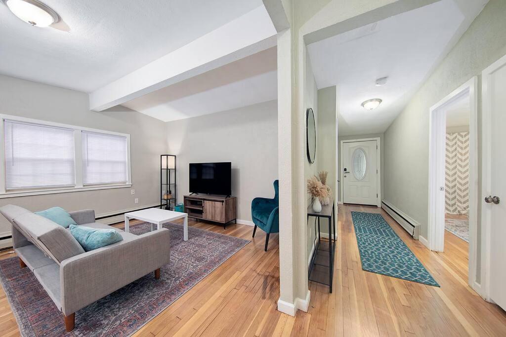 Couples And Beach Lovers Meet Your Needs In One Location Marblehead Exterior foto